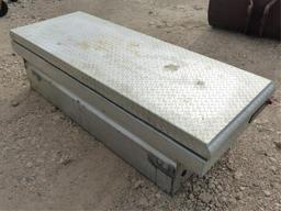 DIAMOND PLATE WEATHER GUARD TOOL BOX