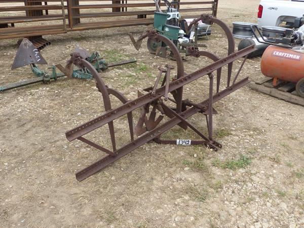 3 PT 2 ROW CULTIVATOR