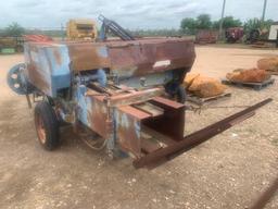 FORD 530 SQUARE BALER