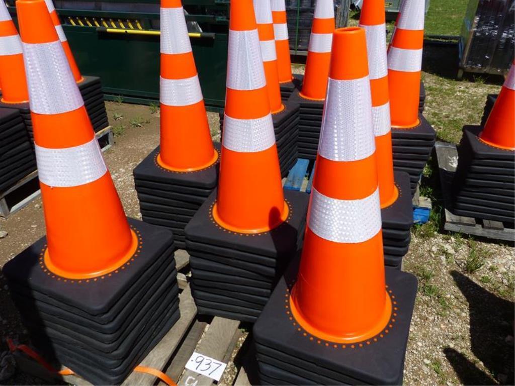 50 HIGHWAY SAFETY CONES