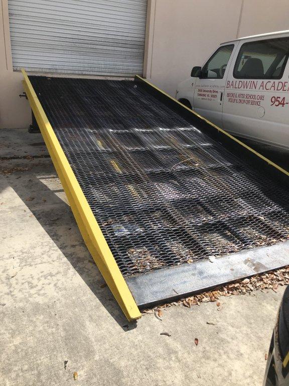 ADJUSTABLE HEIGHT STEEL DOCK RAMP 8.5'W X 26'L