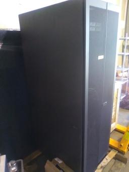 SERVER CABINET WITH CONTENTS INCLUDES (2) DELL IT890 POWER STRIPS