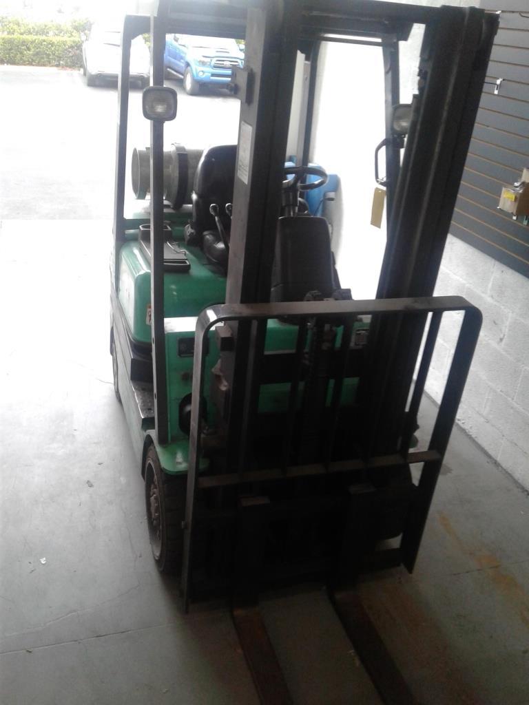 MITSUBISHI 2 STAGE LP FORKLIFT MODEL FGC25K 1700 LB. CAPACITY, HOURS: 6,705