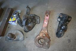 LOT CONSISTING OF ASSORTED TRAILER HITCH BALLS