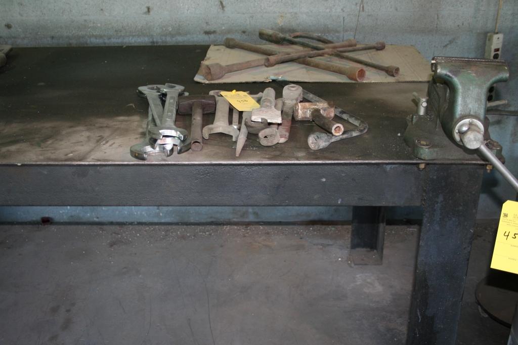 STEEL WORK BENCH