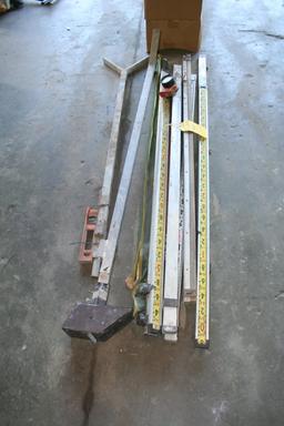 LOT CONSISTING OF SURVEY MEASURING POLES