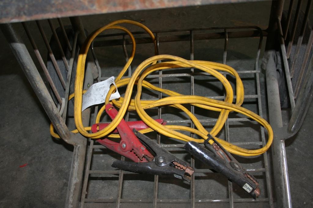 BATTERY JUMP CART WITH JUMPER CABLES