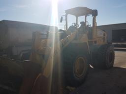 2005 KOMATSU FRONT END LOADER LOADER MODEL WA320-5