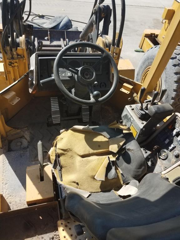 1993 CATERPILLAR FRONT END LOADER