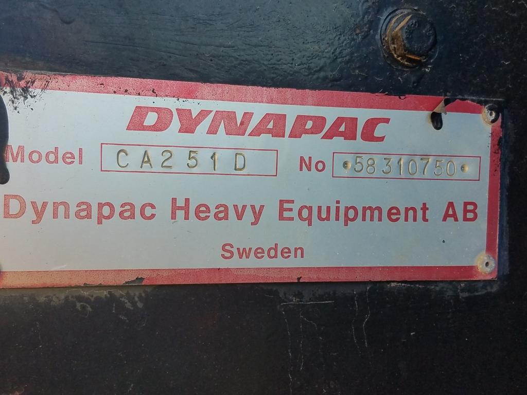 1992 DYNAPAC VIBRATORY ROLLER