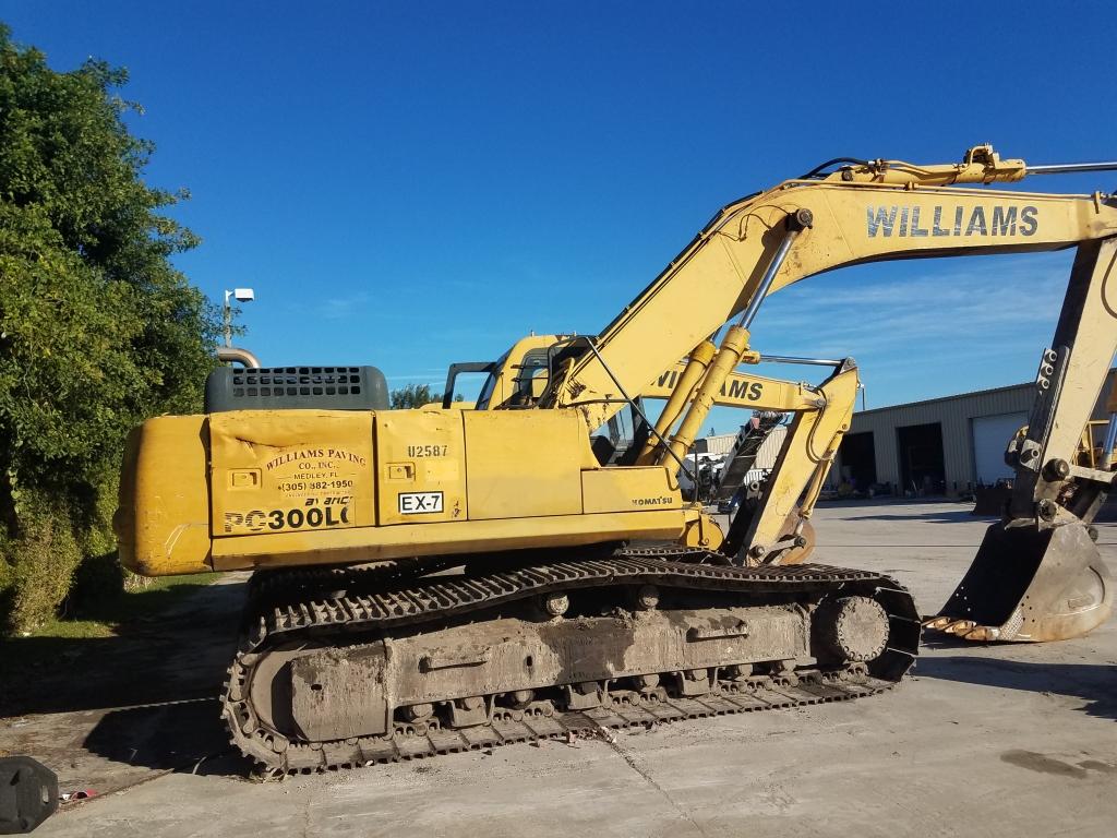 2001 KOMATSU HYDRAULIC EXCAVATOR