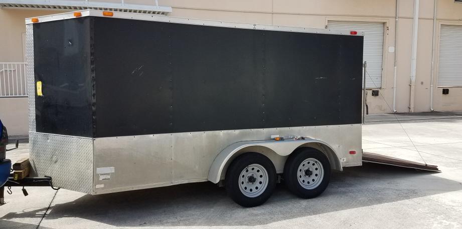 2010 ROAD RUNNER ENCLOSED TRAILER (BLACK) WITH SIDE DOOR,