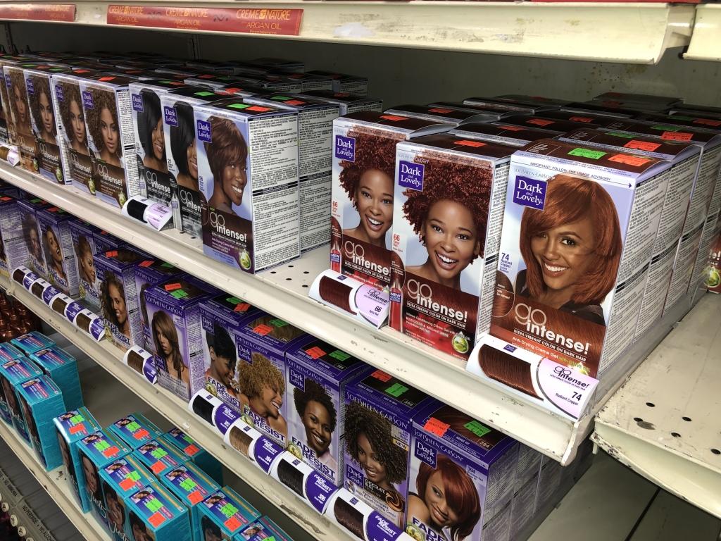 LOT CONSISTING OF ASSORTED HAIR COLORING KITS (APPROX. 300+/-)
