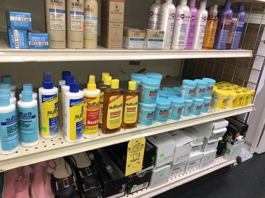 LOT CONSISTING OF ASSORTED SHAMPOOS AND CONDITIONERS (APPROX. 125+/-)