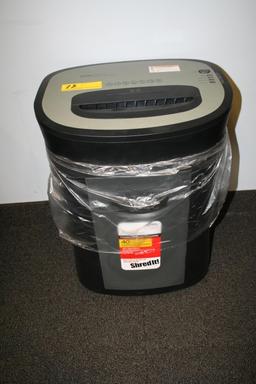 ROYAL HG2020MX 20 SHEET CROSS CUT SHREDDERS **HIGH BID/AMOUNT WILL BE MULTIPLED BY THE QUANTITY**