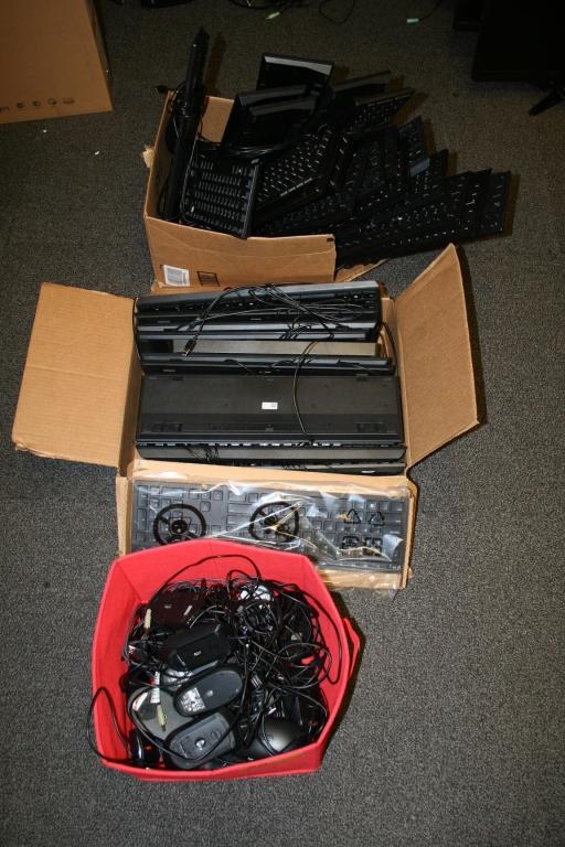 ASSORTED KEYBOARDS **HIGH BID/AMOUNT WILL BE MULTIPLED BY THE QUANTITY**