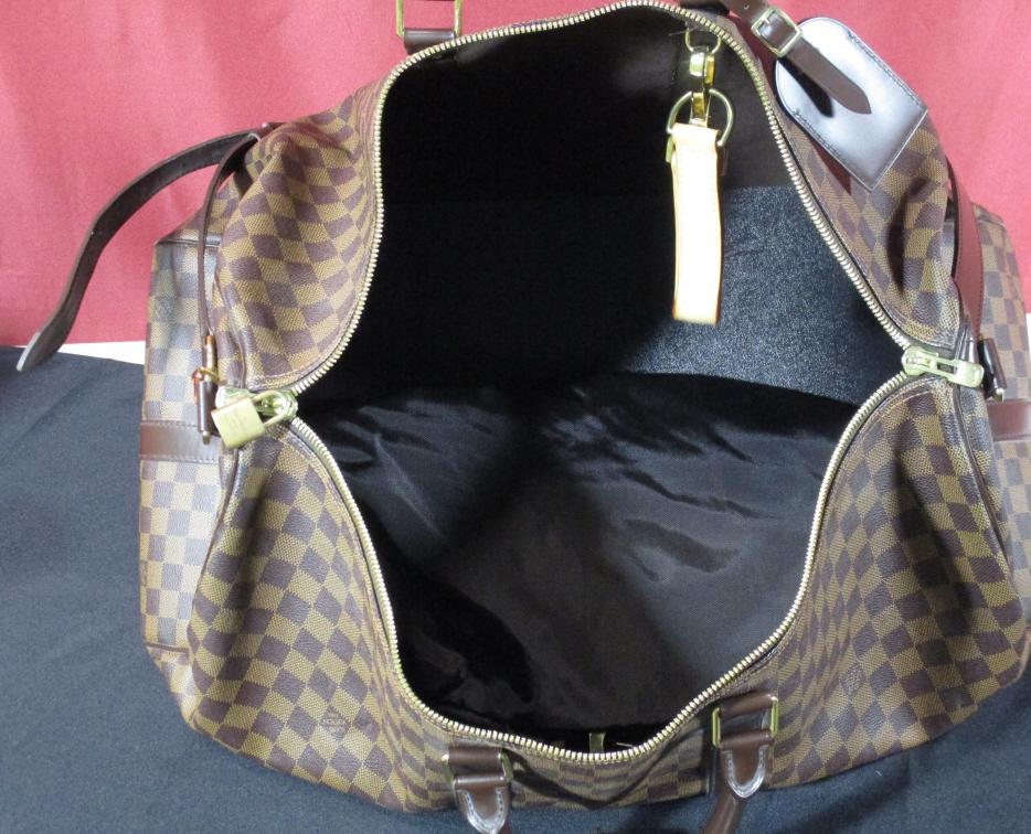 LOUIS VUITTON DAMIER AND LEATHER DUFFLE BAG (AUTHENTIC)