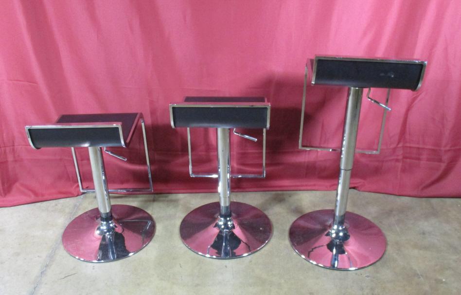 LOT CONSISTING OF (3) CHROME AND BLACK BAR STOOLS