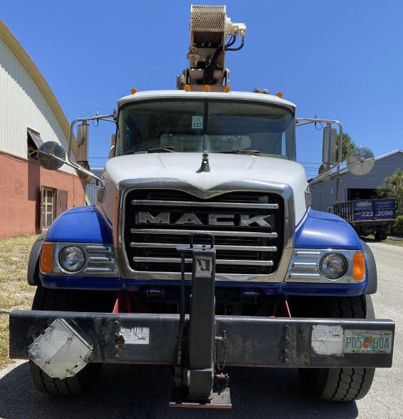 2005 MACK GRANITE CRANE/BOOM TRUCK (TRUCK 111)