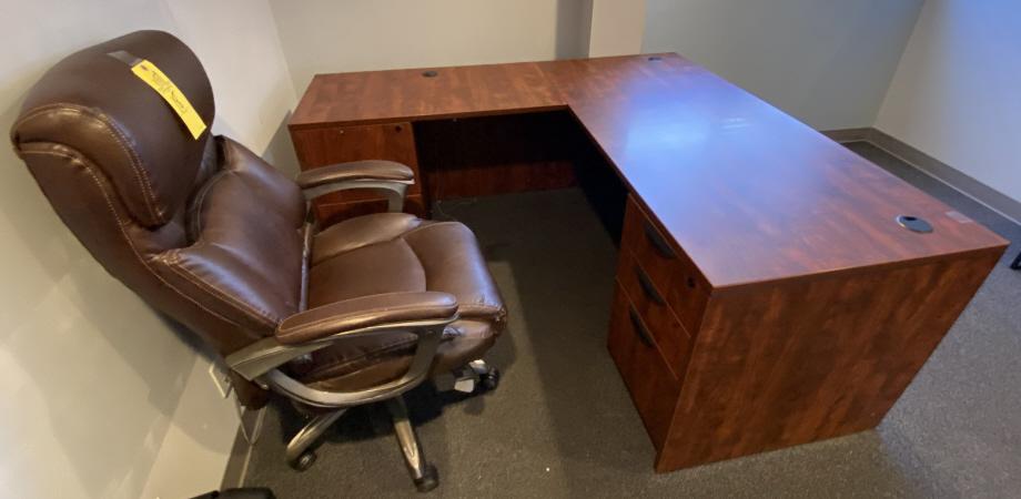 LOT CONSISTING OF OFFICE SUITE