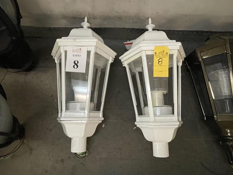 MATCHING ALUMINUM POLE LIGHTS