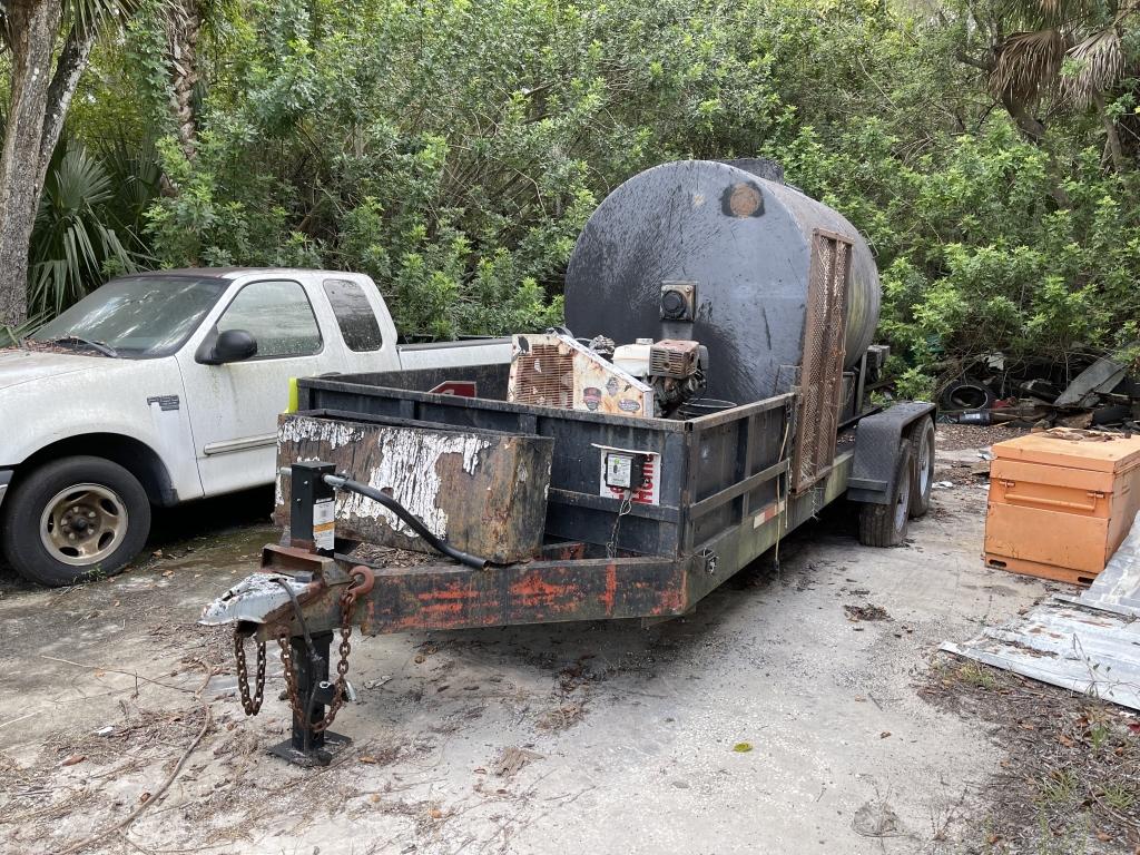 2000 UTILITY TRAILER WITH 1,000 GALLON AGITATED