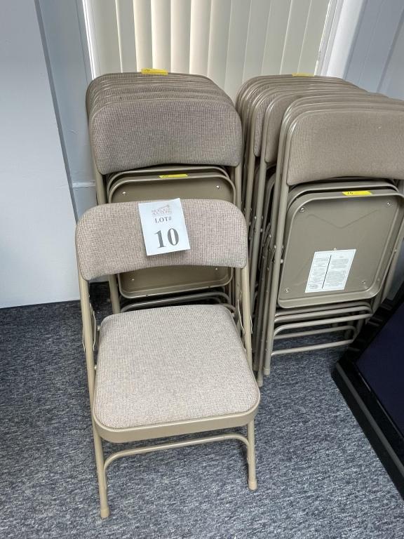 METAL FOLDING CHAIRS WITH CLOTH SEATS