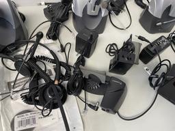 LOT CONSISTING OF WIRED AND WIRELESS HEADSETS