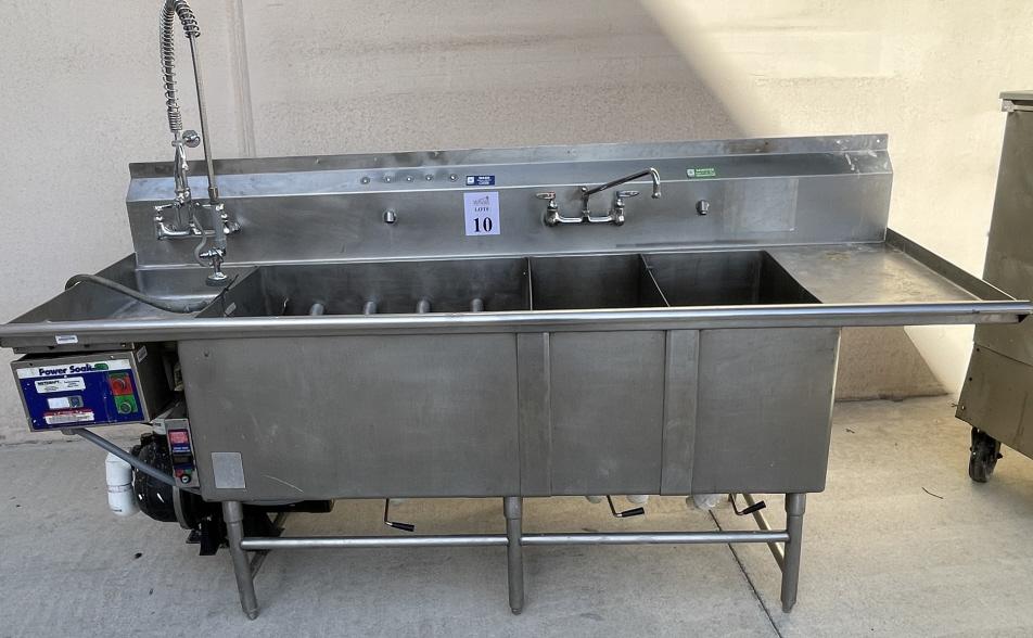 4 BASIN STAINLESS STEEL SINK WITH SUSPENDED NOZZLE