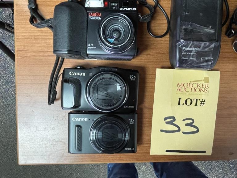 LOT CONSISTING OF ASSORTED DIGITAL CAMERAS