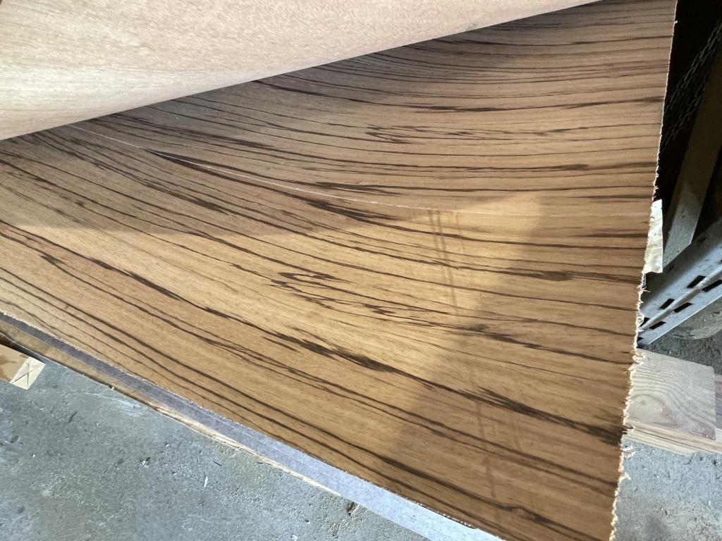 SHEETS OF EXOTIC VENEER CONSISTING OF