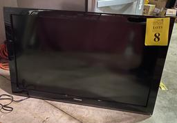 TOSHIBA MODEL 40E220U 40" TELEVISION