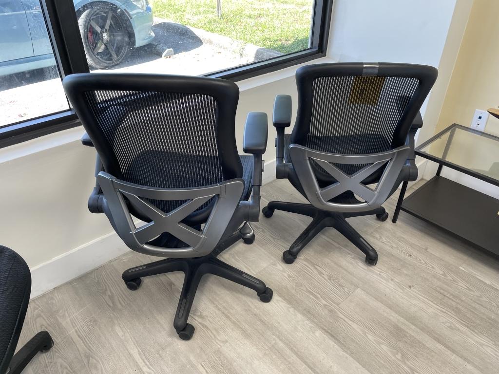 MESH BACK ROLLING ADJUSTABLE CHAIRS