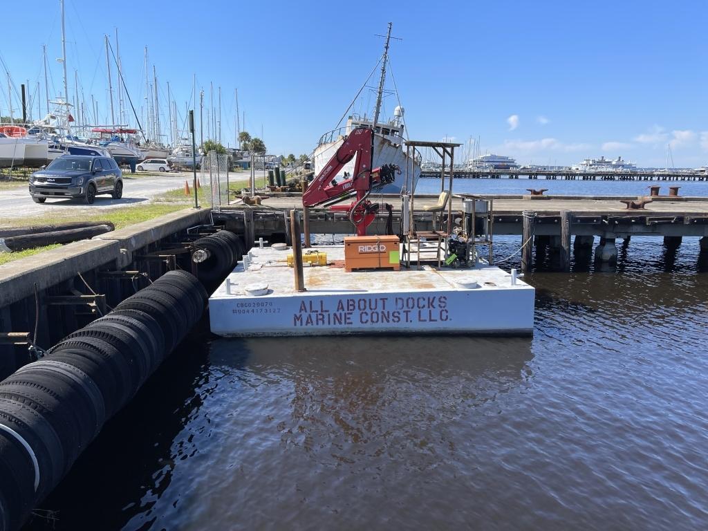 2005 CUSTOM 20’ X 20’ X 4’ STEEL BARGE