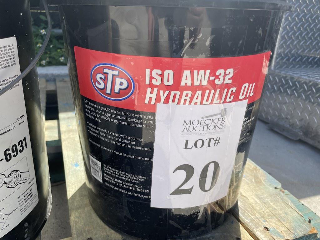 LOT CONSISTING OF (4) 5 GALLON DRUM OF HYDRAULIC FLUID (3) AND TRANSMISSION OIL (1)