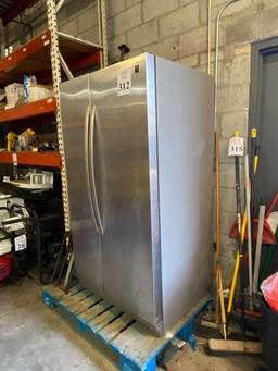 KENMORE STAINLESS STEEL SIDE-BY-SIDE REFRIGERATOR/FREEZER