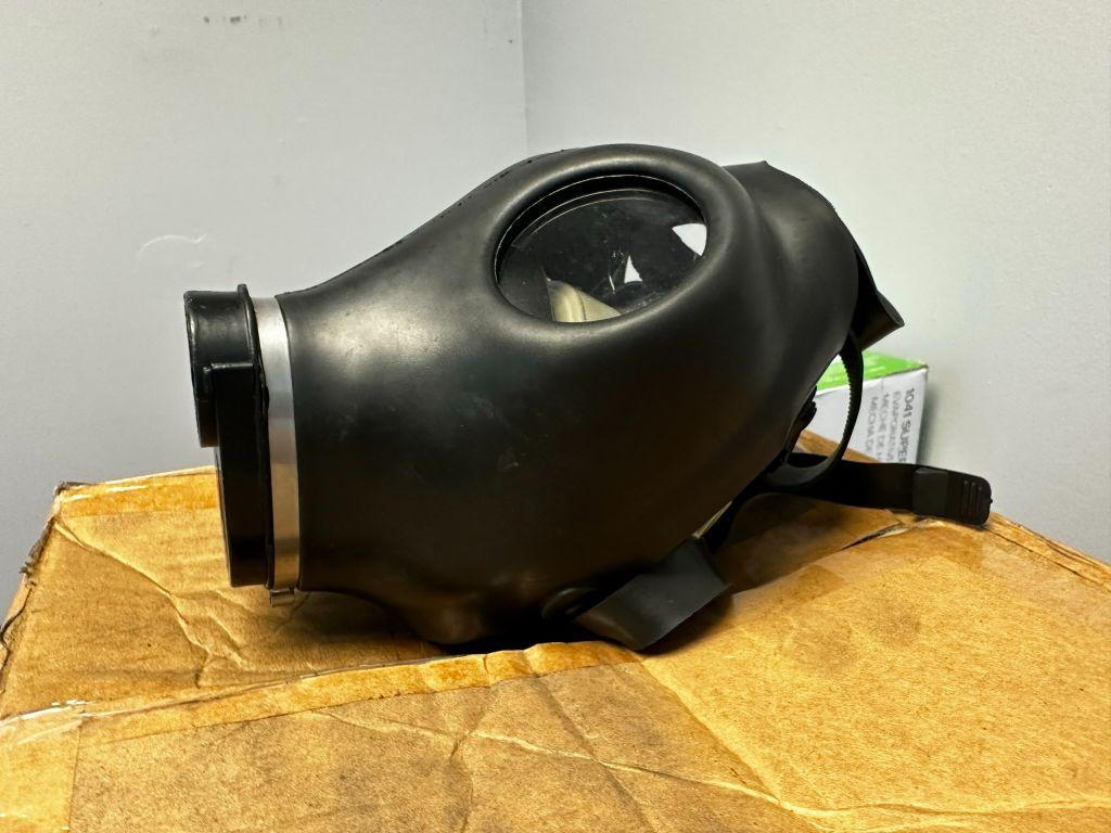 GAS MASK (YOUR BID X QTY = TOTAL $)