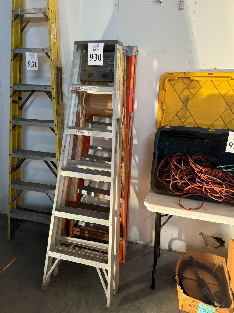 ASSORTED 5 STEP LADDERS (YOUR BID X QTY = TOTAL $)