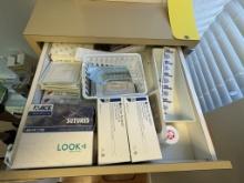 DRAWER CONSISTING OF SUTURES, SPONGES, ETC.