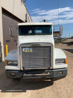 1998 Freightliner FLD112 Conventional Semi Tractor