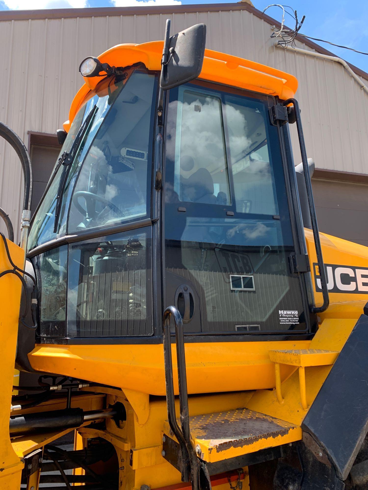 2015 JCB 427 Payloader--2nd Owner