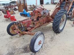 FORD 8N antique tractor (parts machine)