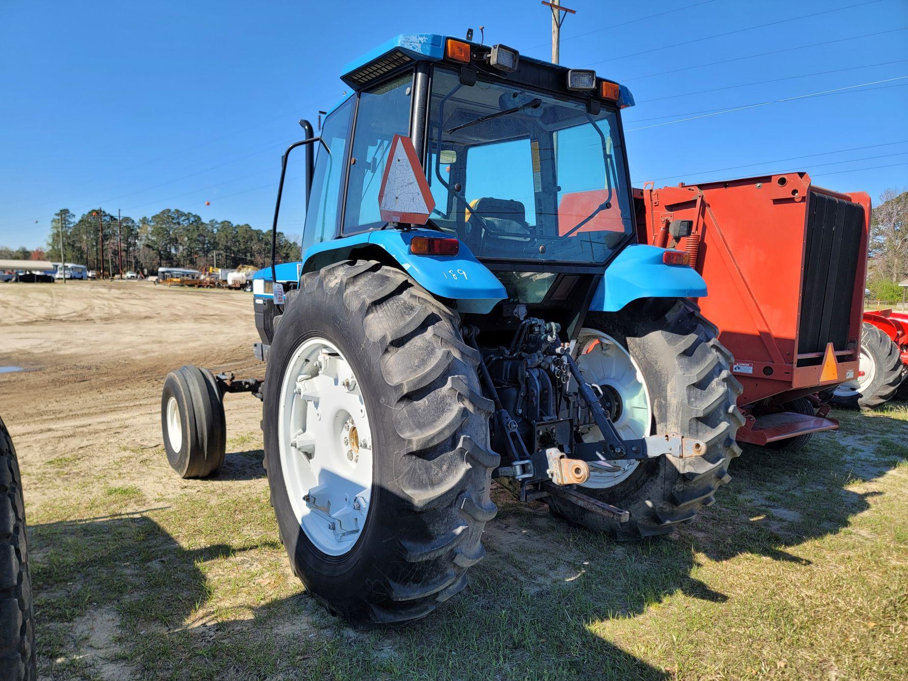 Ford New Holland 7840 Farm Tractor, Cab/Air SLE, 3pt Hitch, S/N: 042820B