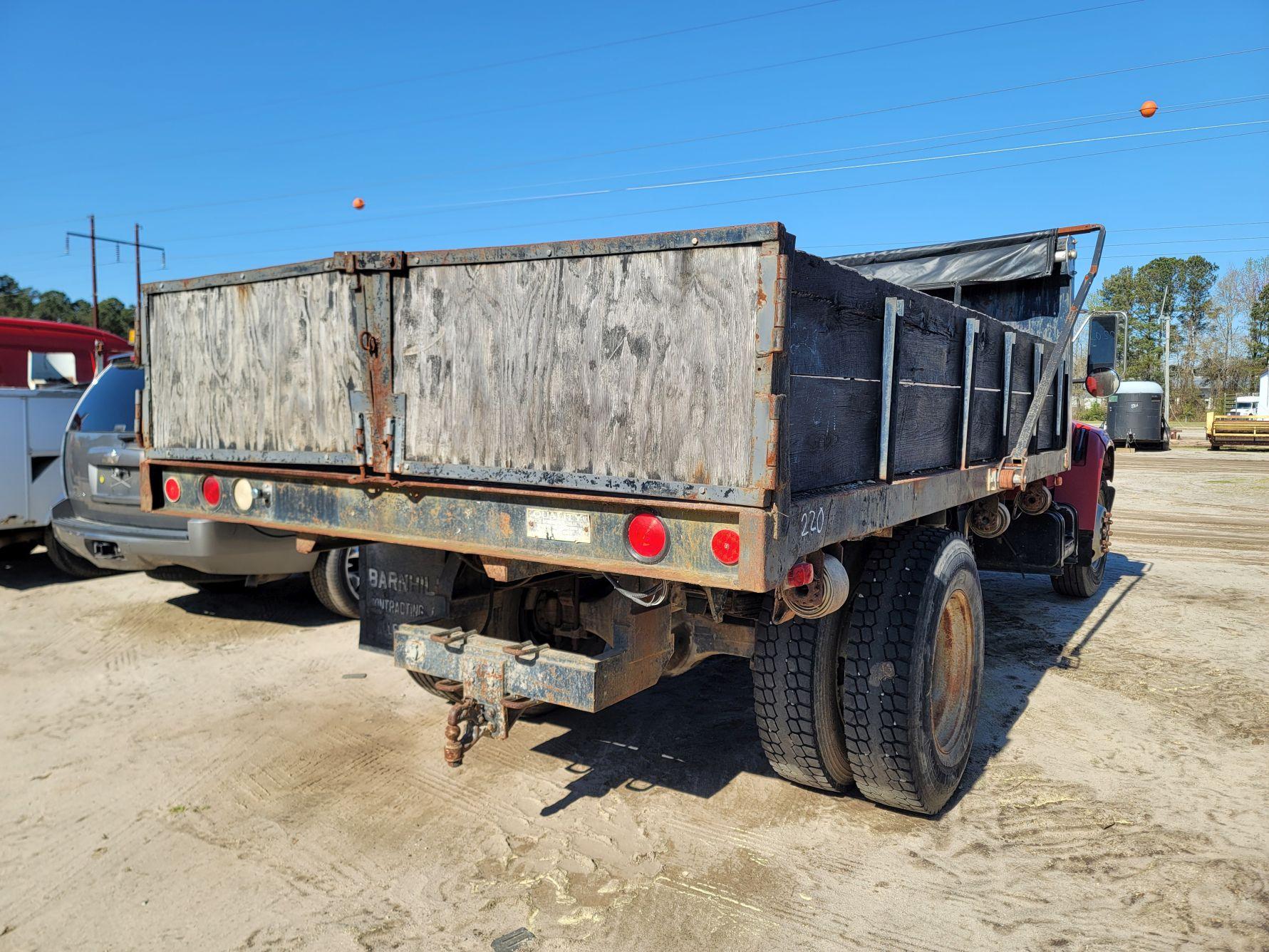 1996 FORD F SERIES Single Axle Dump Truck, Gas Engine, 6spd High & Low, Air