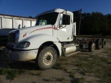 Freightliner T/A Road Tractor w/lift axle