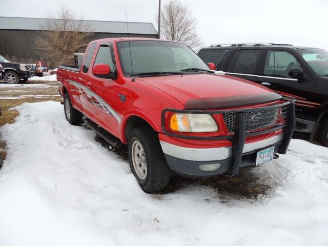 1999 Ford pickup extended cab, red, F150, V8 triton engine, auto, 5.4L, 4WD