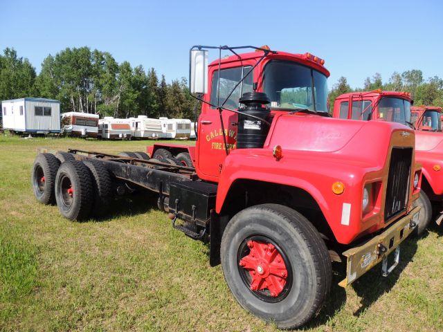 1983 Mack 3208 Cat engine with Allison auto transmission, tandem axle, 139,