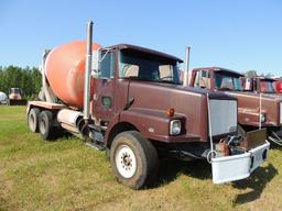 1992 White GMC 9 Yard Mixer Volvo Engine 9 speed transmission, tandem axle,