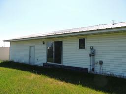 Approximatley a 1997 Modular Home with 2 bedrooms, 1 full bath, kitchen and