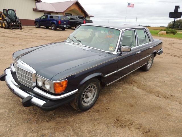 1980 Mercedes Benz 300 SD Turbo Diesel, unknown miles, diesel engine, runs,